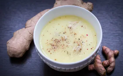 Baharatlı Tavuk Suyu Çorbası
